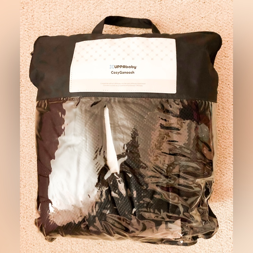 Uppababy cozy gnoosh footmuff